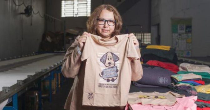 Camiseta Feita de Pet