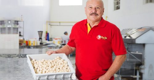 Demitido aos 56 anos, ele empreendeu e fatura R$ 15 mi por ano